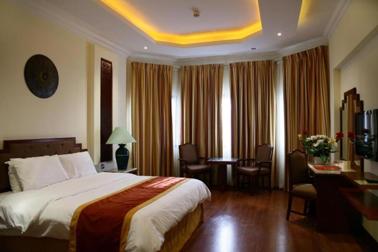 Bahrain Carlton Hotel Manama Exterior photo