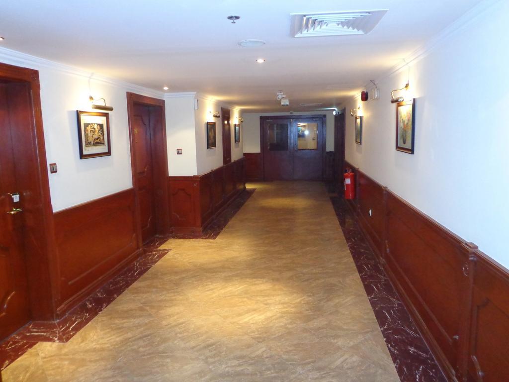 Bahrain Carlton Hotel Manama Exterior photo