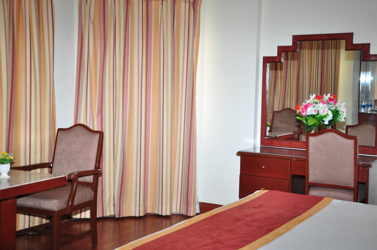 Bahrain Carlton Hotel Manama Exterior photo