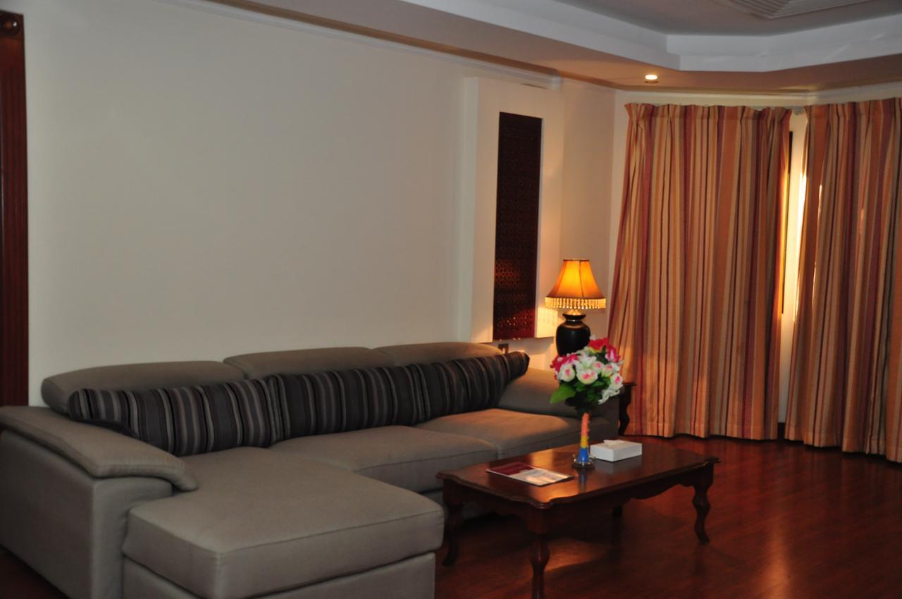Bahrain Carlton Hotel Manama Exterior photo