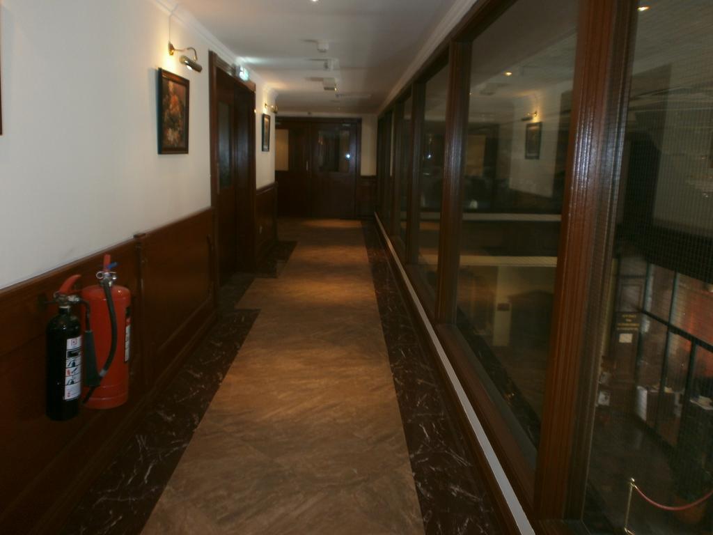 Bahrain Carlton Hotel Manama Exterior photo